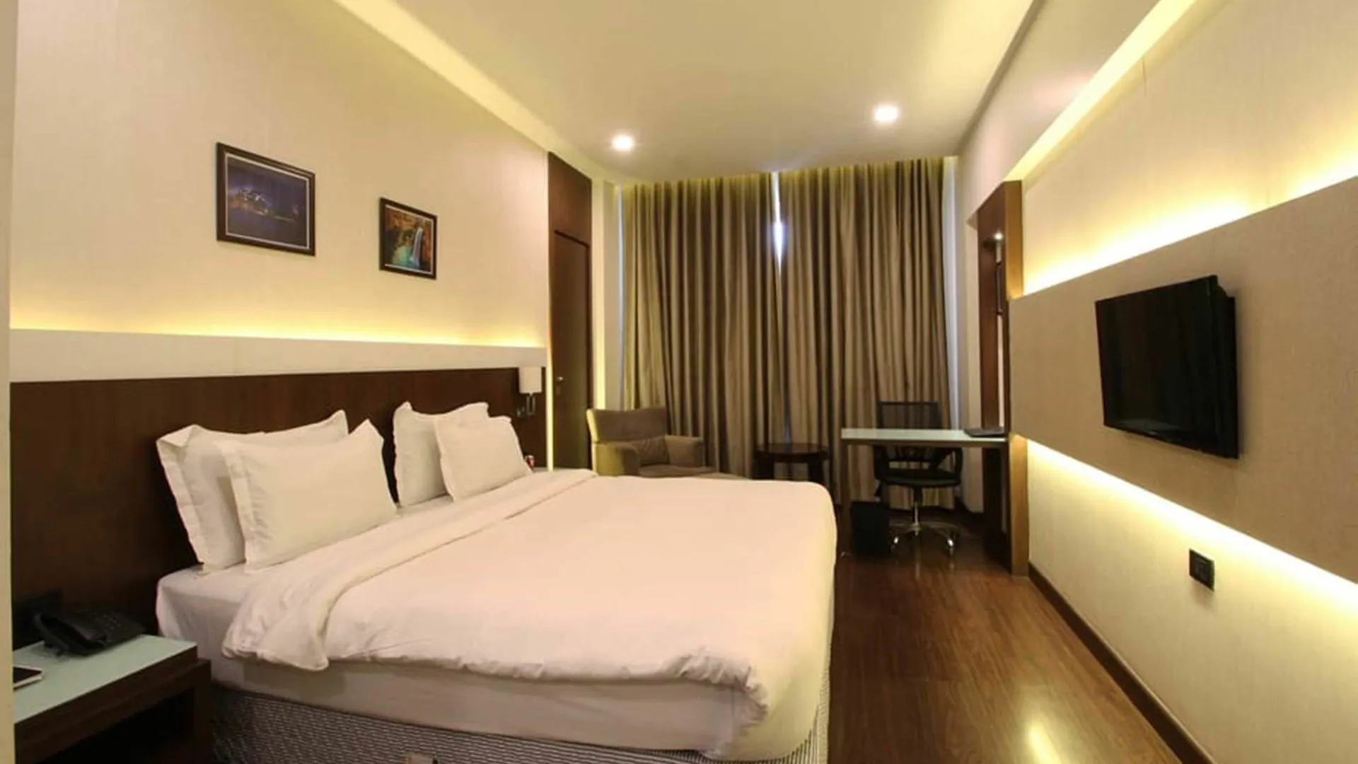 Treebo Premium Eden Residency Hotel Gurgaon