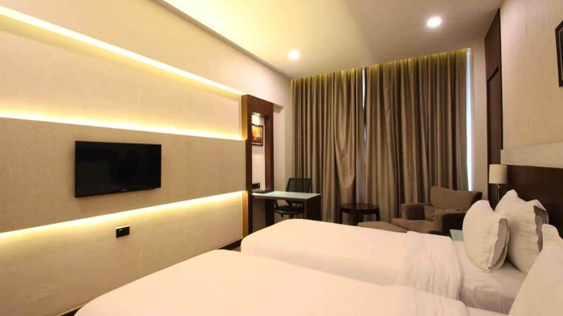 Treebo Premium Eden Residency Hotel Gurgaon